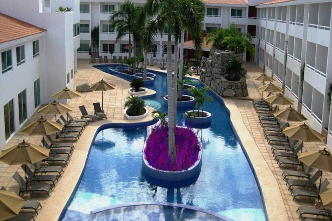La Isla Huatulco Hotel Exterior photo