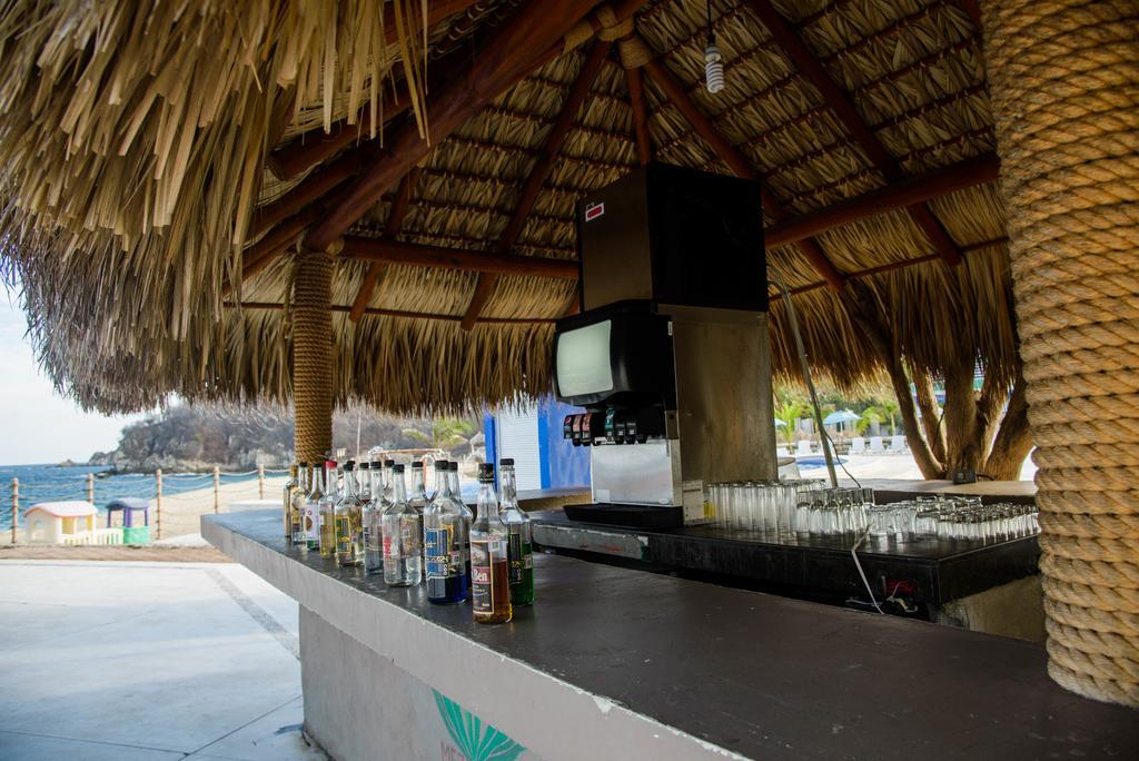 La Isla Huatulco Hotel Exterior photo
