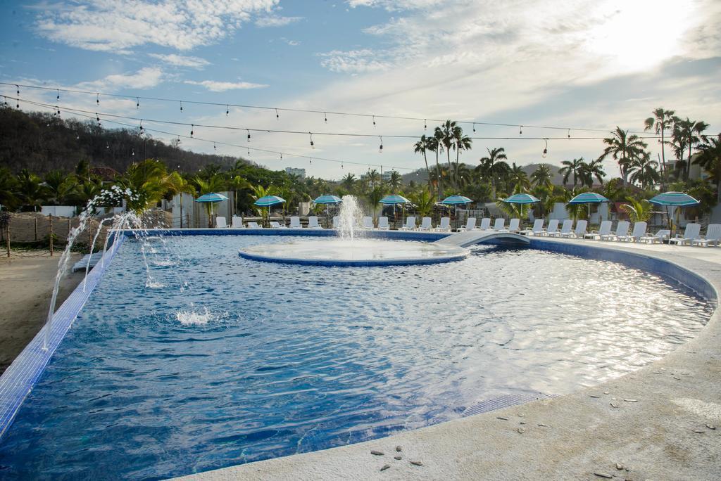La Isla Huatulco Hotel Exterior photo