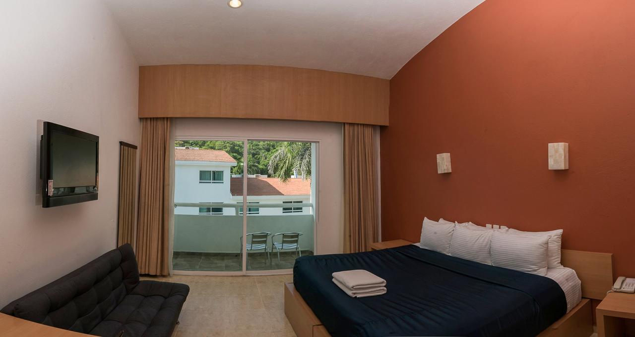 La Isla Huatulco Hotel Exterior photo